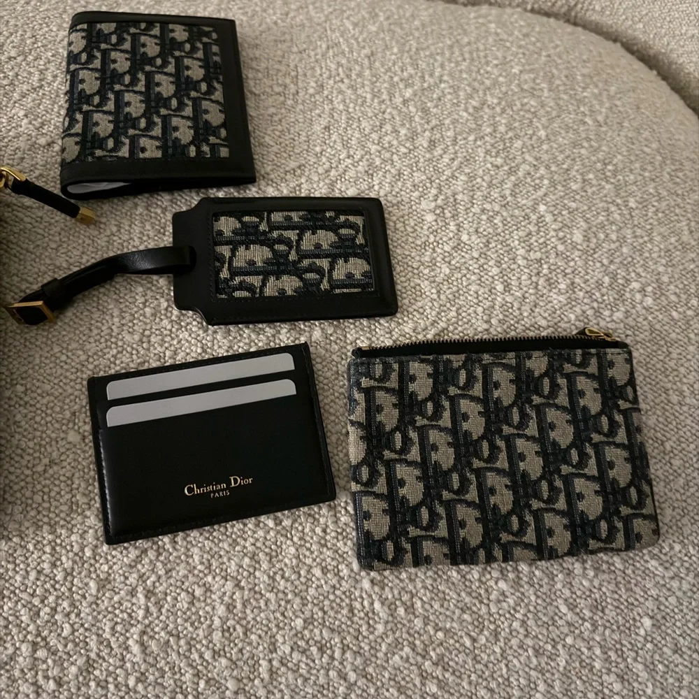Dior travel kit
